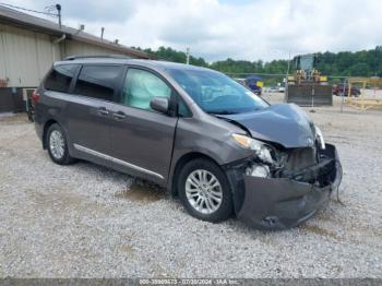  Salvage Toyota Sienna