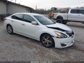  Salvage Nissan Altima