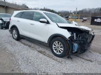  Salvage Kia Sorento