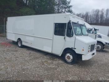  Salvage Freightliner Chassis