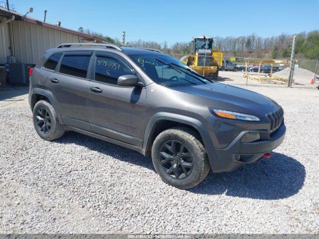  Salvage Jeep Cherokee