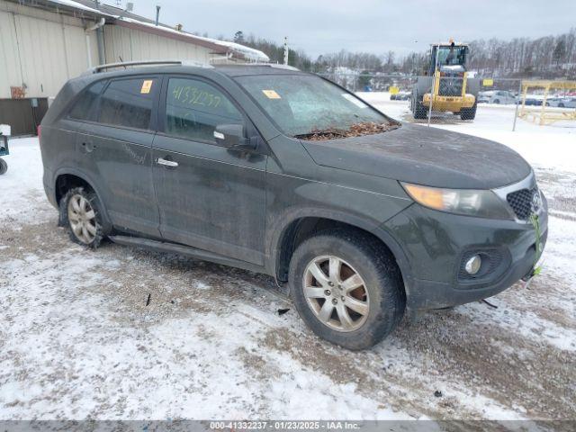  Salvage Kia Sorento