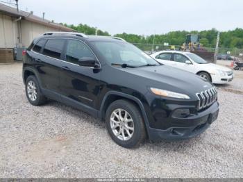  Salvage Jeep Cherokee