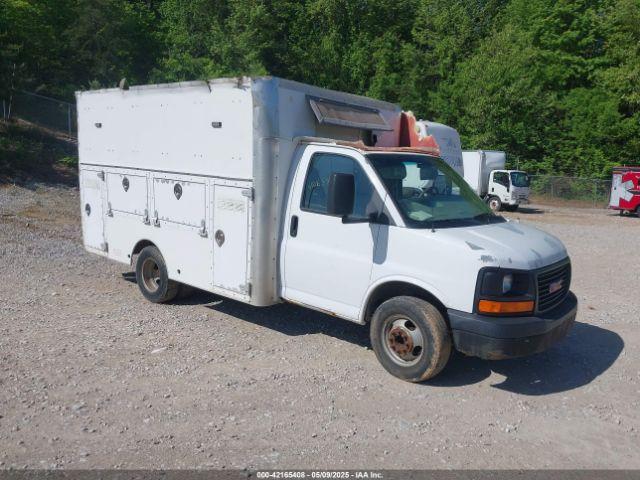  Salvage General Motors Savana Cutaway