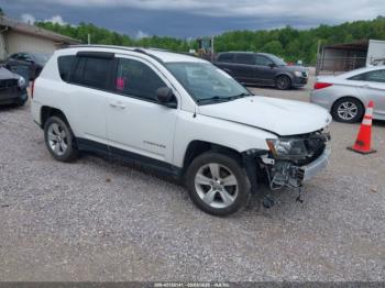  Salvage Jeep Compass