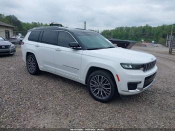  Salvage Jeep Grand Cherokee