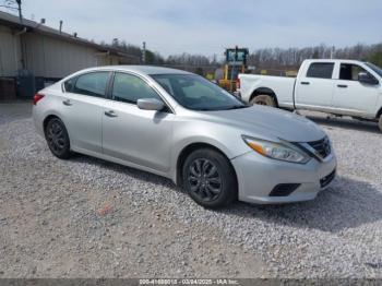  Salvage Nissan Altima