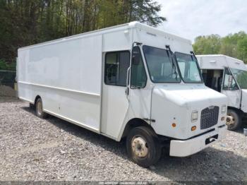  Salvage Freightliner Chassis