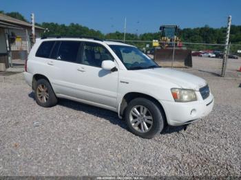  Salvage Toyota Highlander