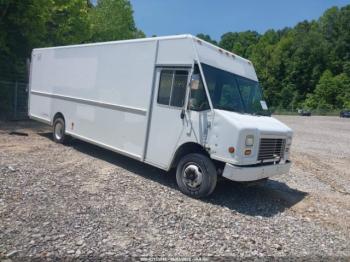  Salvage Freightliner Chassis