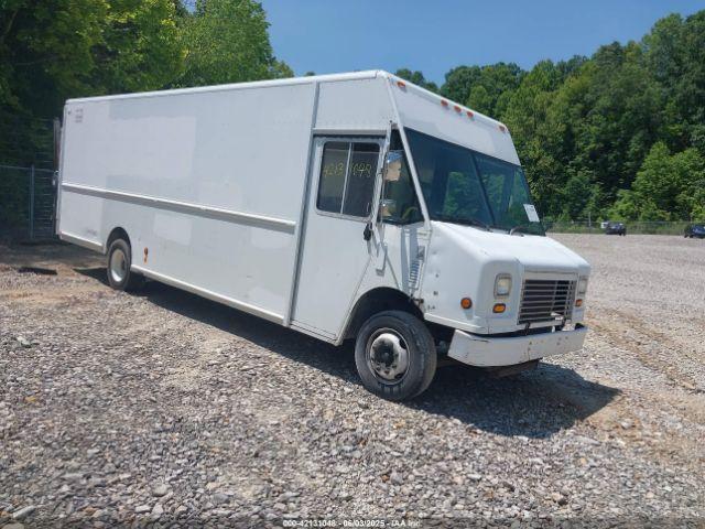  Salvage Freightliner Chassis