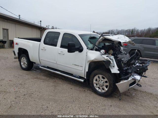  Salvage Chevrolet Silverado 2500