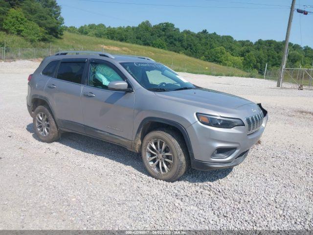  Salvage Jeep Cherokee