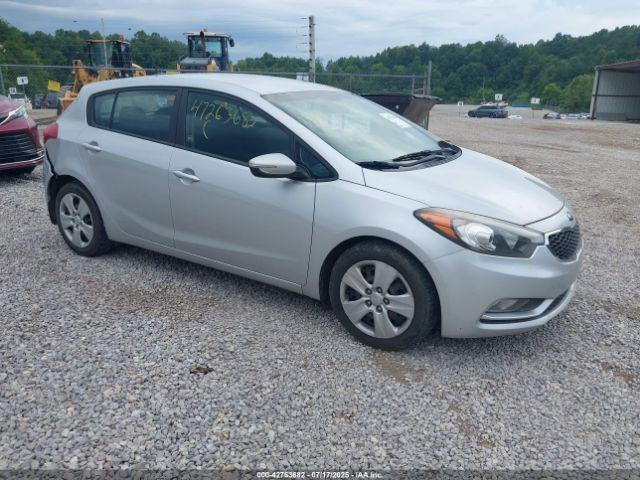  Salvage Kia Forte