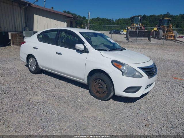  Salvage Nissan Versa