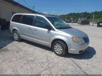  Salvage Chrysler Town & Country