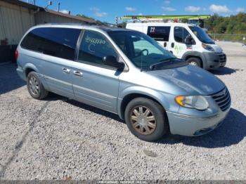  Salvage Chrysler Town & Country