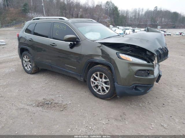  Salvage Jeep Cherokee