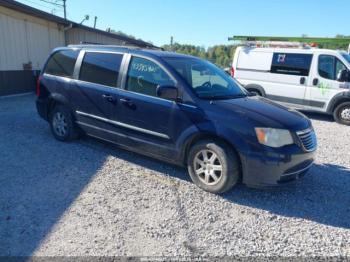  Salvage Chrysler Town & Country