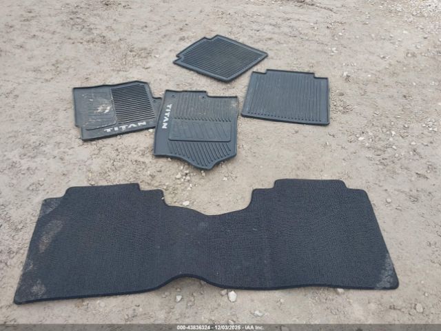 Nissan Titan Image 8