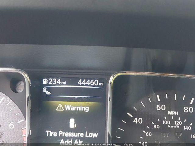 Nissan Titan Image 12