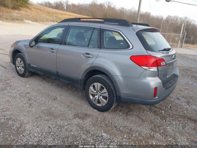 Subaru Outback 2.5i Image 3