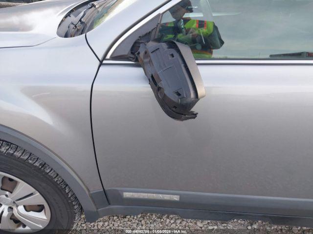 Subaru Outback 2.5i Image 4