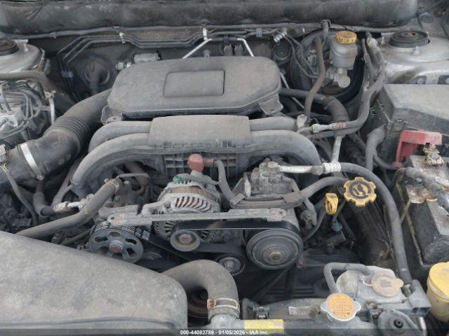 Subaru Outback 2.5i Image 7