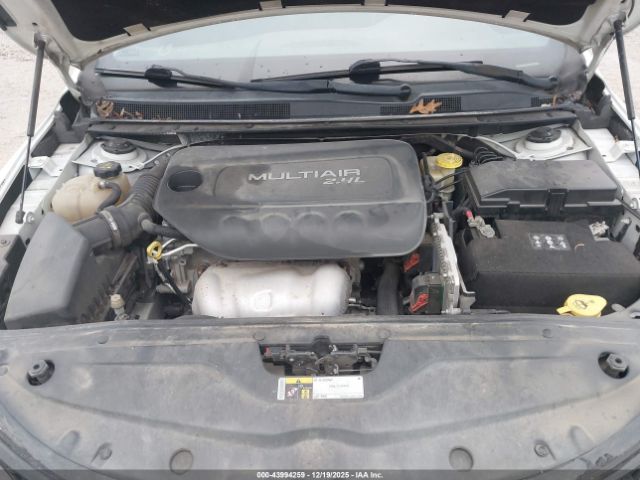 Chrysler 200 S Image 7