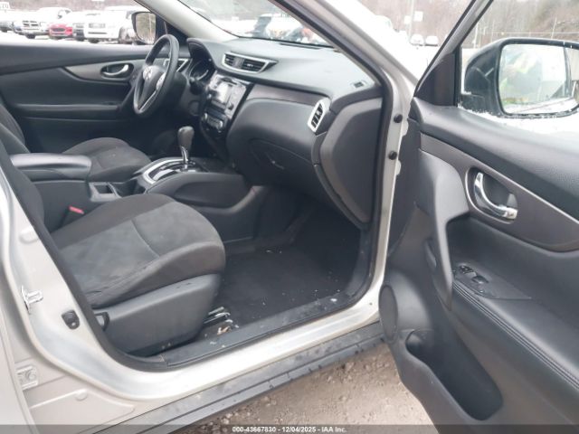 Nissan Rogue Sv Image 3