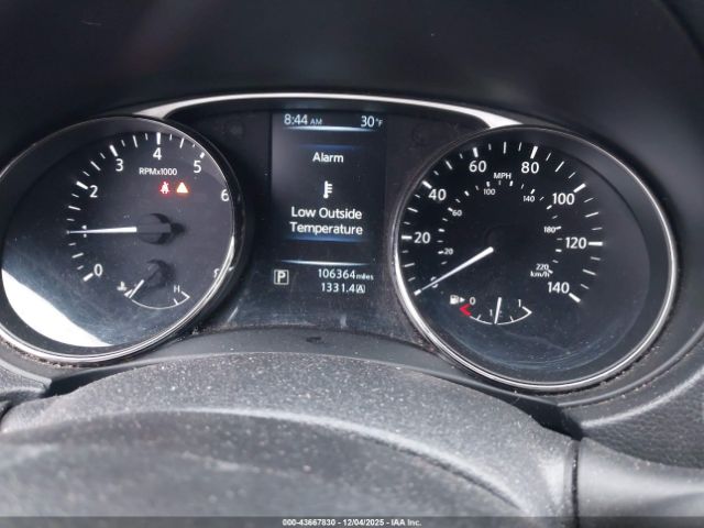 Nissan Rogue Sv Image 2