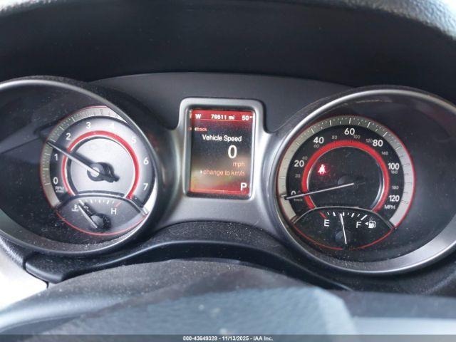 Dodge Journey Crossroad Image 2