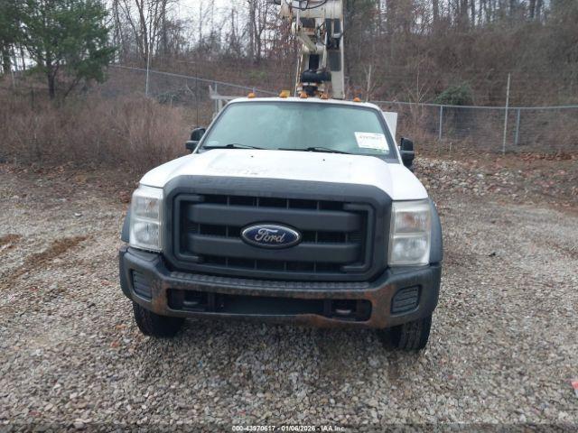 Ford F-450 Xl Image 14