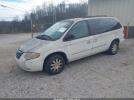 Chrysler Town & Country Touring Image 10