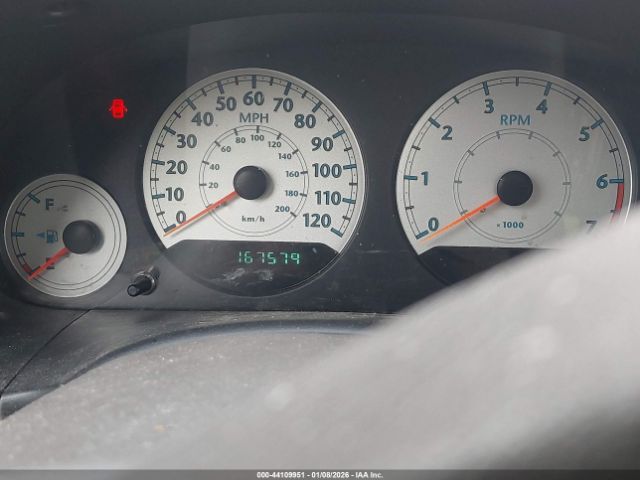 Chrysler Town & Country Touring Image 9