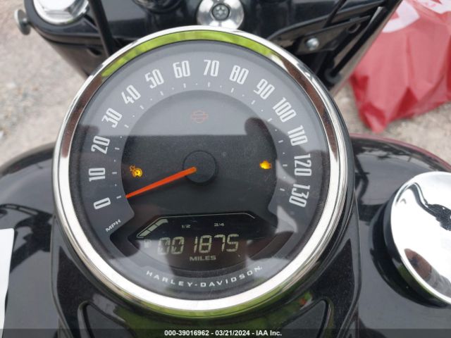 Harley-Davidson Flhcs Image 12